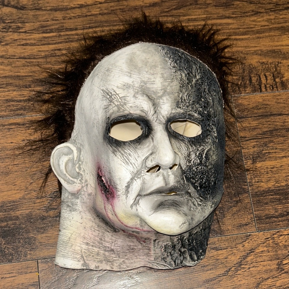 Michael Myers mask